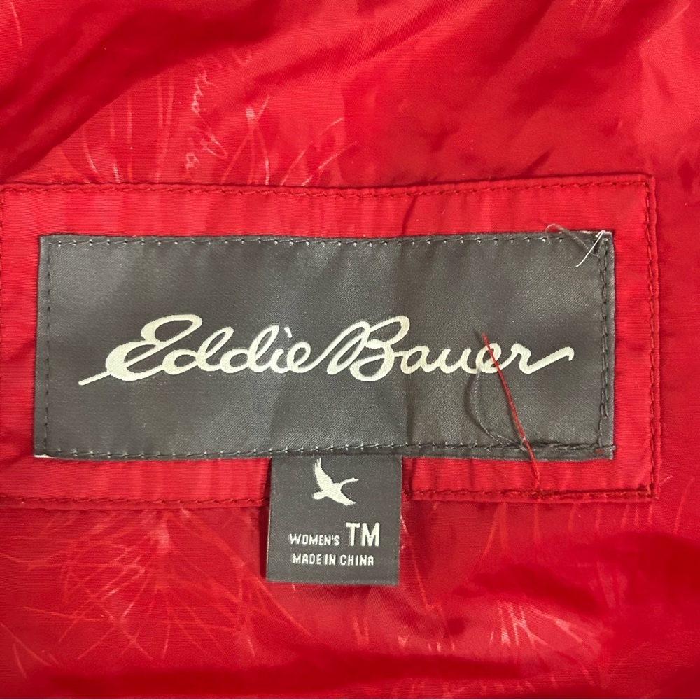 Eddie Bauer Women’s Red Down Puffer Coat with Faux Fur Hood sz MT Lightweight - Picture 2 of 12